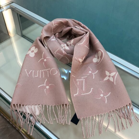 Louis Vuitton Scarf - Picture 1 of 3